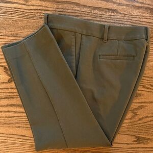 Ann Taylor Women's Olive Cropped Pants